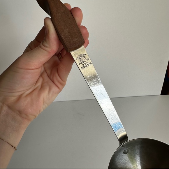 Vintage Cutco‎ #15 Stainless Steel Soup Ladle Wood Handle USA Made Utensil - Picture 2 of 6